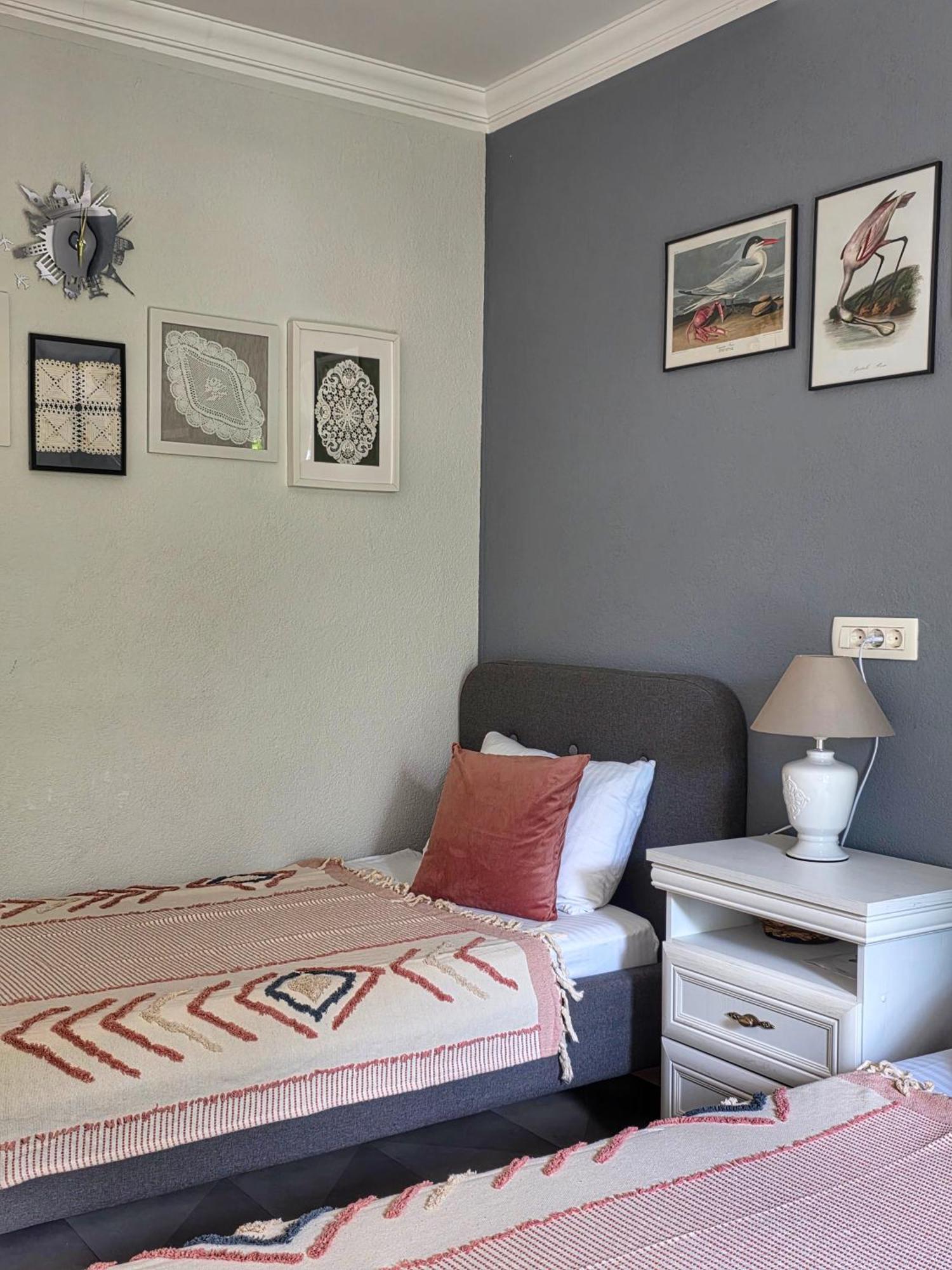 Apartment Mint&Rose Risan Bagian luar foto