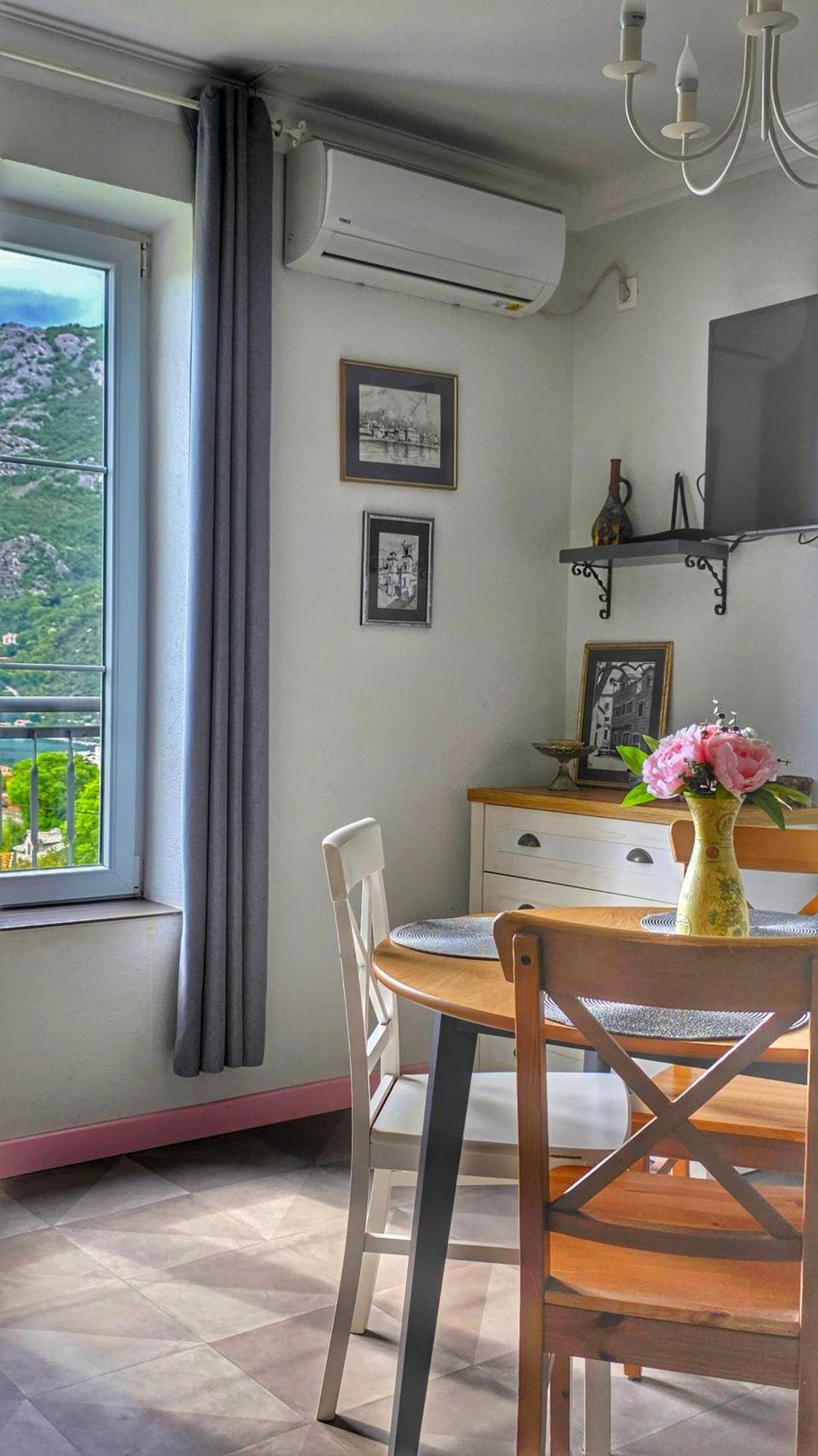 Apartment Mint&Rose Risan Bagian luar foto