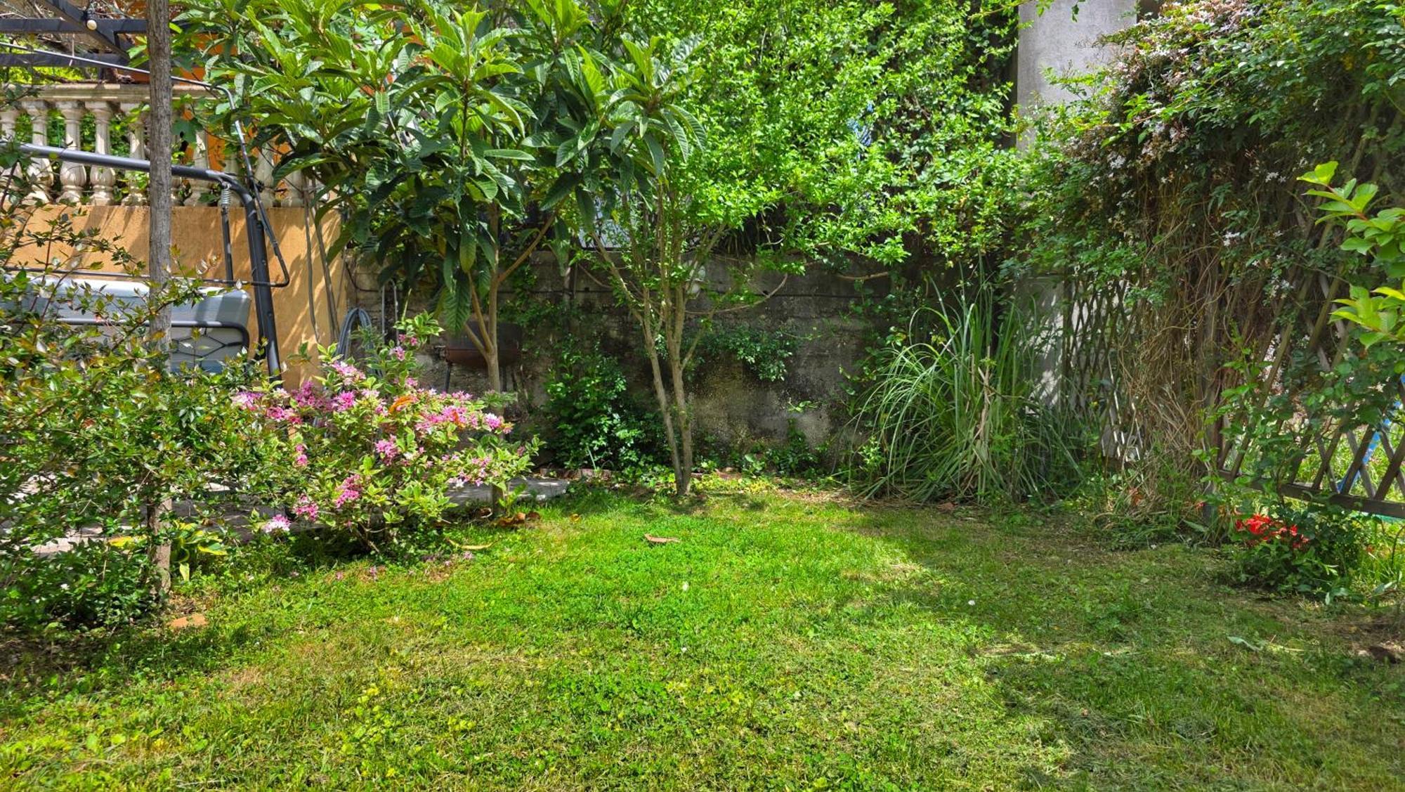 Apartment Mint&Rose Risan Bagian luar foto
