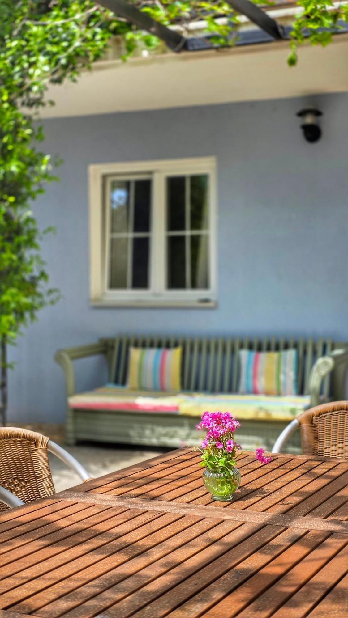 Apartment Mint&Rose Risan Bagian luar foto